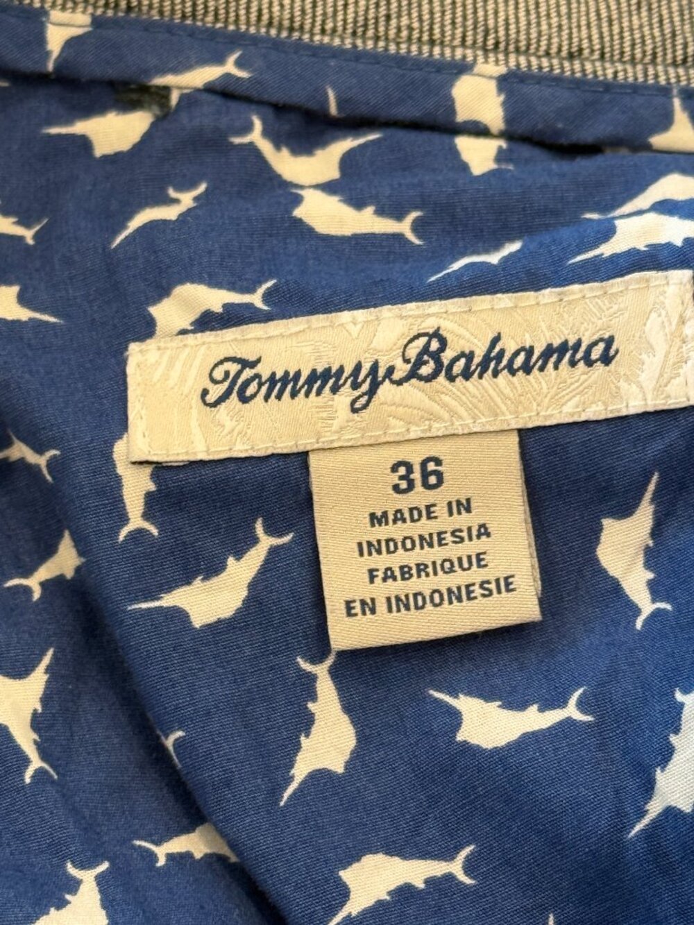 Tommy Bahama Men's Shorts Size 36 - Picture 4 of 4